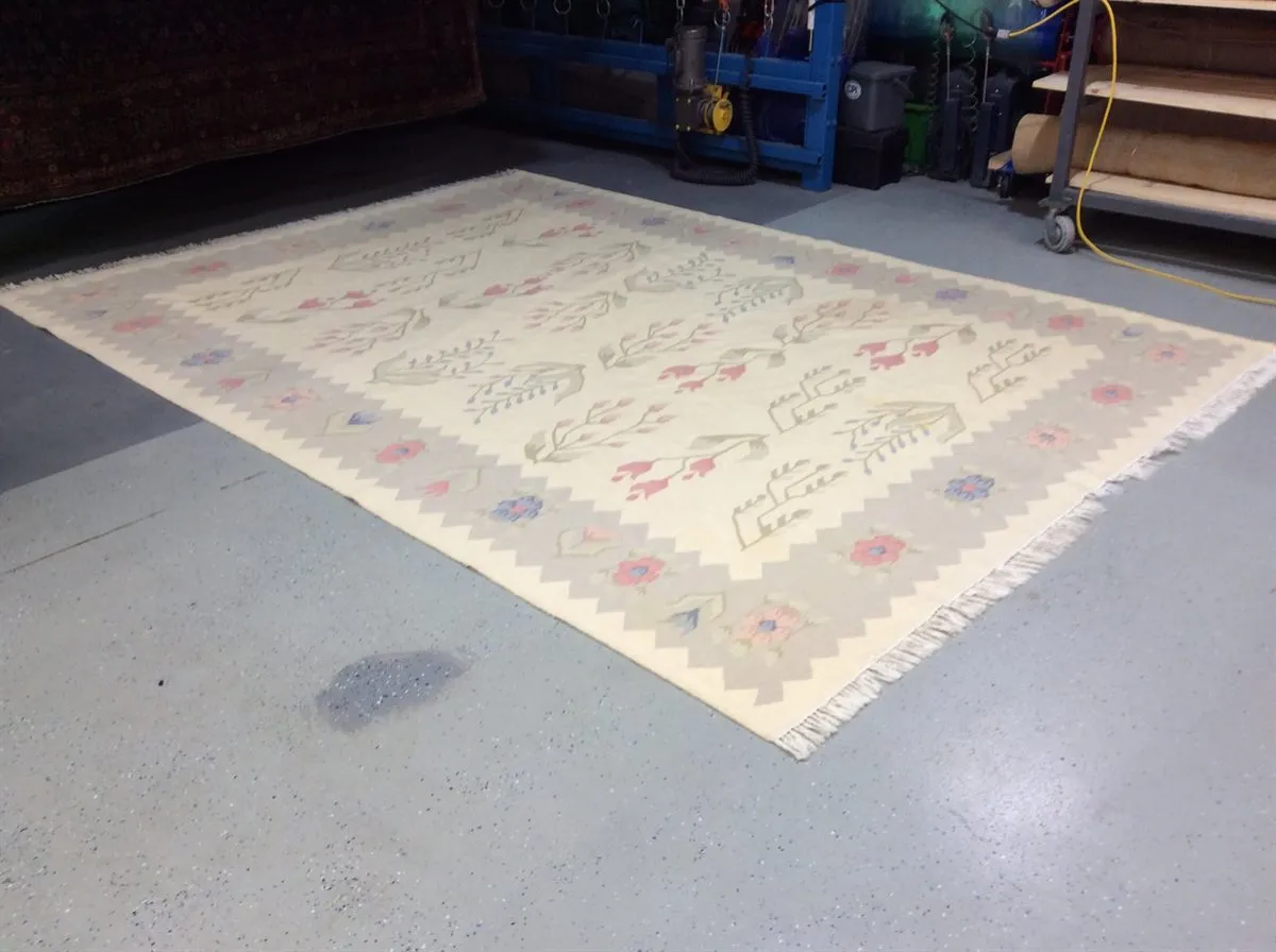 Professional rug cleaning results for Glencoe homes