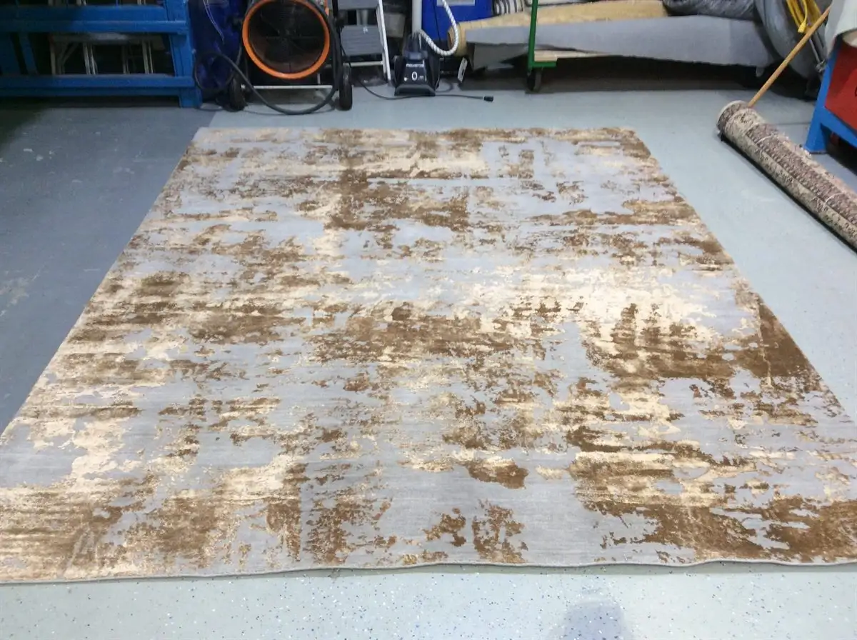 Viscose rug after cleaning service